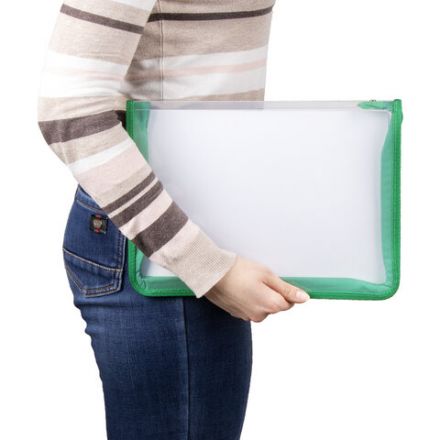 Папка на молнии пластиковая BRAUBERG "Диагональ", А4, 325х230 мм, прозрачная, молния ассорти, 224052