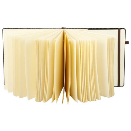 Скетчбук, слоновая кость 140 г/м2, 200х200 мм, 80 л., КОЖЗАМ, резинка, BRAUBERG ART CLASSIC, CROCO, коричневый, 116473