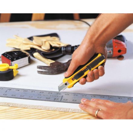 Нож OLFA 17,5 мм с выдвижным трапецевидным лезвием (OL-UTC-1)