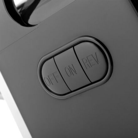 Мясорубка BRAYER BR1602, 2000 Вт, производительность 2 кг/мин, металлический шнек, реверс, пластик, черная/серебро Мясорубка BRAYER BR1602, 2000 Вт, производительность 2 кг/мин, металлический шнек, реверс, пластик, черная/серебро