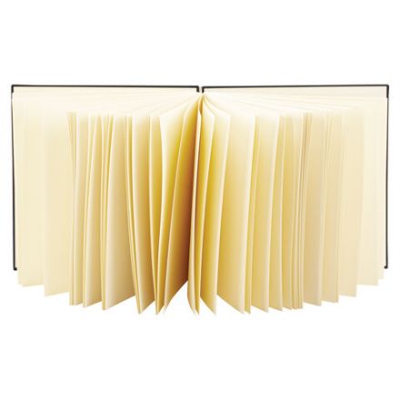 Скетчбук, слоновая кость 140 г/м2 200х200 мм, 80 л., КОЖЗАМ, гребень, BRAUBERG ART CLASSIC, черный, 116476