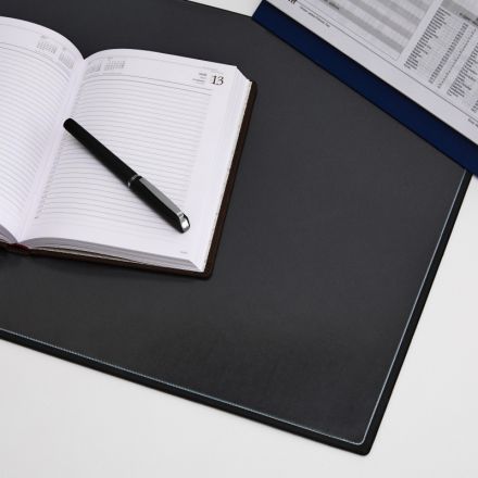 Коврик на стол Attache 380х590 мм черный (с прозрачным верхним листом)