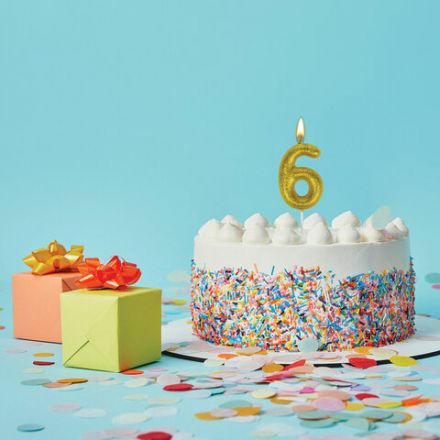 Свеча-цифра для торта "6" золотая с глиттером, 6 см, ЗОЛОТАЯ СКАЗКА, на шпажке, в блистере, 591419 Свеча-цифра для торта "6" золотая с глиттером, 6 см, ЗОЛОТАЯ СКАЗКА, на шпажке, в блистере, 591419