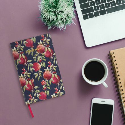 Ежедневник недатированный А5 (138х213 мм), BRAUBERG VISTA, под кожу, гибкий, 136 л., "Pomegranate", 112022