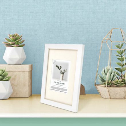 Рамка 21х30 см с паспарту 13х18 см небьющаяся, багет 26 мм МДФ, BRAUBERG "Ambassador", белая, 391366