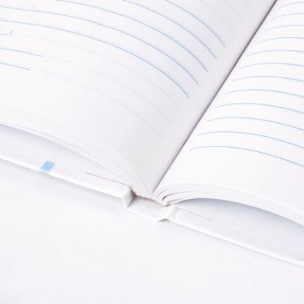 Книга Отзывов и предложений, 96 л., глянцевая, блок офсет, нумерация, А5 (150х205 мм), STAFF, 130233