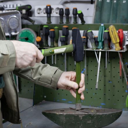 Молоток слесарный с фиберглаcсовой рукояткой 800 г Дело Техники 315080