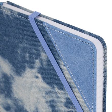 Блокнот А5 135x210 мм BRAUBERG "Denim", ткань/экокожа, резинка, держатель, 80 л., клетка, голубой, 117138 Блокнот А5 135x210 мм BRAUBERG "Denim", ткань/экокожа, резинка, держатель, 80 л., клетка, голубой, 117138