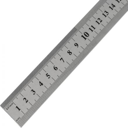 Линейка металлическая Attache 100 см (5 штук в упаковке) Линейка металлическая Attache 100 см (5 штук в упаковке)