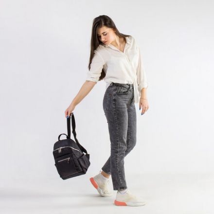 Рюкзак BRAUBERG PODIUM женский, карман-антивор, нейлон, черный, 32х26х15 см, 270815