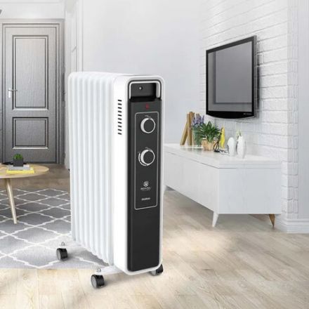 Обогреватель масляный ROYAL CLIMA ROR-PR9-2000M, 2000 Вт, 9 секций, белый Обогреватель масляный ROYAL CLIMA ROR-PR9-2000M, 2000 Вт, 9 секций, белый