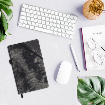 Блокнот А5 135x210 мм BRAUBERG "Denim", ткань/экокожа, резинка, держатель, 80 л., клетка, черный, 117140 Блокнот А5 135x210 мм BRAUBERG "Denim", ткань/экокожа, резинка, держатель, 80 л., клетка, черный, 117140