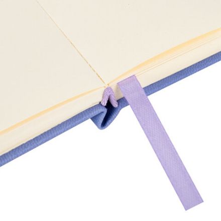 Скетчбук, слоновая кость 140 г/м2 120х120 мм, 80 л., КОЖЗАМ, резинка, BRAUBERG ART CLASSIC, пастель сиреневый, 116877 Скетчбук, слоновая кость 140 г/м2 120х120 мм, 80 л., КОЖЗАМ, резинка, BRAUBERG ART CLASSIC, пастель сиреневый, 116877