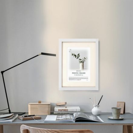 Рамка 30х40 см с паспарту 21х30 см, небьющаяся, багет 26 мм, МДФ, BRAUBERG "Ambassador", белая, 391368