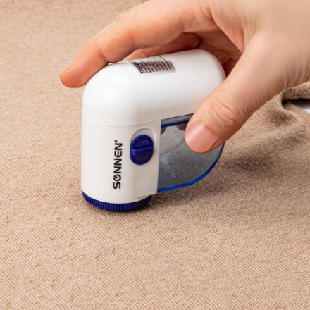Машинка для удаления катышков миниклинер SONNEN FS-8808, белый/синий, 455464 Машинка для удаления катышков миниклинер SONNEN FS-8808, белый/синий, 455464