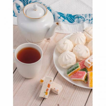 Набор НЕВА, ассорти: зефир ванильный, мармелад трехслойный, пастила с кусочками мармелада, 650 г