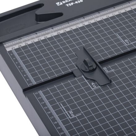 Резак сабельный BRAUBERG KATANA TSP-430, А4, на 30 л., длина реза 300 мм, пластиковое основание, 532983