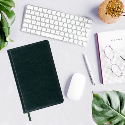 Ежедневник недатированный А5 138х213 мм BRAUBERG "Imperial" под кожу, 160 л., темно-зеленый, 111855 Ежедневник недатированный А5 138х213 мм BRAUBERG "Imperial" под кожу, 160 л., темно-зеленый, 111855