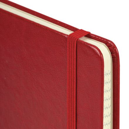 Блокнот А5 (148x218 мм), BRAUBERG "Metropolis Special", под кожу, 80 л., резинка, клетка, красный, 111575