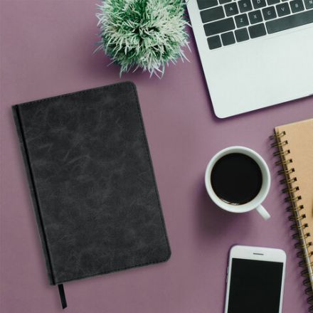 Еженедельник недатированный А5 145х215 мм BRAUBERG "Status", под кожу, 64 л., черный, 113370 Еженедельник недатированный А5 145х215 мм BRAUBERG "Status", под кожу, 64 л., черный, 113370