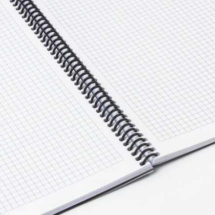 Тетрадь обложка пластик, А4, 120 л., спираль пластик, клетка, BRAUBERG "Metropolis", черный, 404740