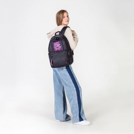 Рюкзак BRAUBERG FASHION CITY универсальный, карман-антивор, "Hug me", черный, 44х31х16 см, 272570