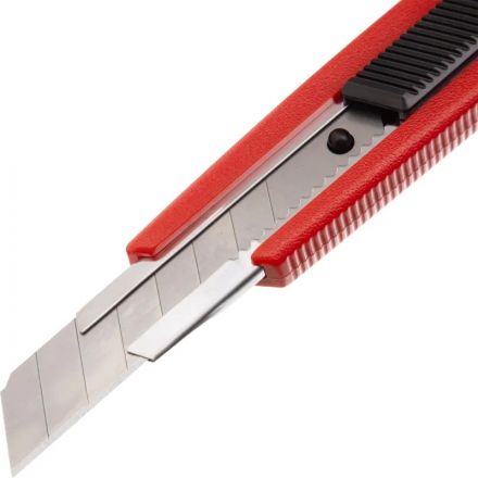 Нож универсальный Attache 18 мм пластиковый мет направл. борд. авто