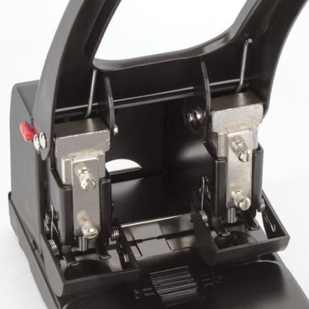 Дырокол металлический МОЩНЫЙ BRAUBERG "Heavy duty", до 100 л., черный, 226869