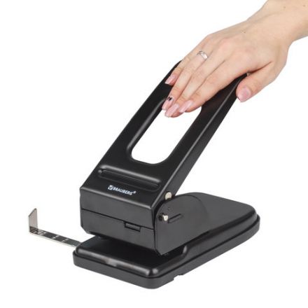 Дырокол металлический МОЩНЫЙ BRAUBERG "Heavy duty", до 60 л., черный, 226868