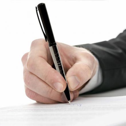 Ручка подарочная шариковая GALANT "PUNCTUM", корпус черный/оружейный металл, детали черные, узел 0,7 мм, синяя, 143521