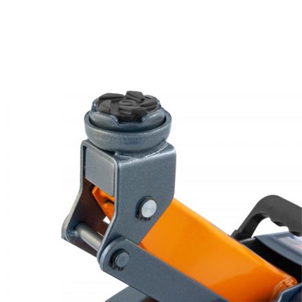 Домкрат подкатной в кейсе 2 т., 135-330 мм, OHT202C