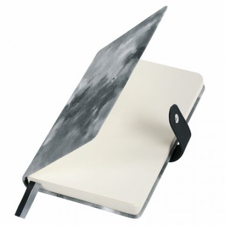 Ежедневник недатированный А5 138х213 мм BRAUBERG "Nebula", под кожу, застежка, 160 л., черный, 116235 Ежедневник недатированный А5 138х213 мм BRAUBERG "Nebula", под кожу, застежка, 160 л., черный, 116235