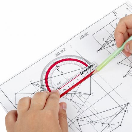 Транспортир 10 см, 180 градусов, пластиковый, BRAUBERG "Crystal", прозрачный, с выделенной шкалой, подвес, 210292 Транспортир 10 см, 180 градусов, пластиковый, BRAUBERG "Crystal", прозрачный, с выделенной шкалой, подвес, 210292
